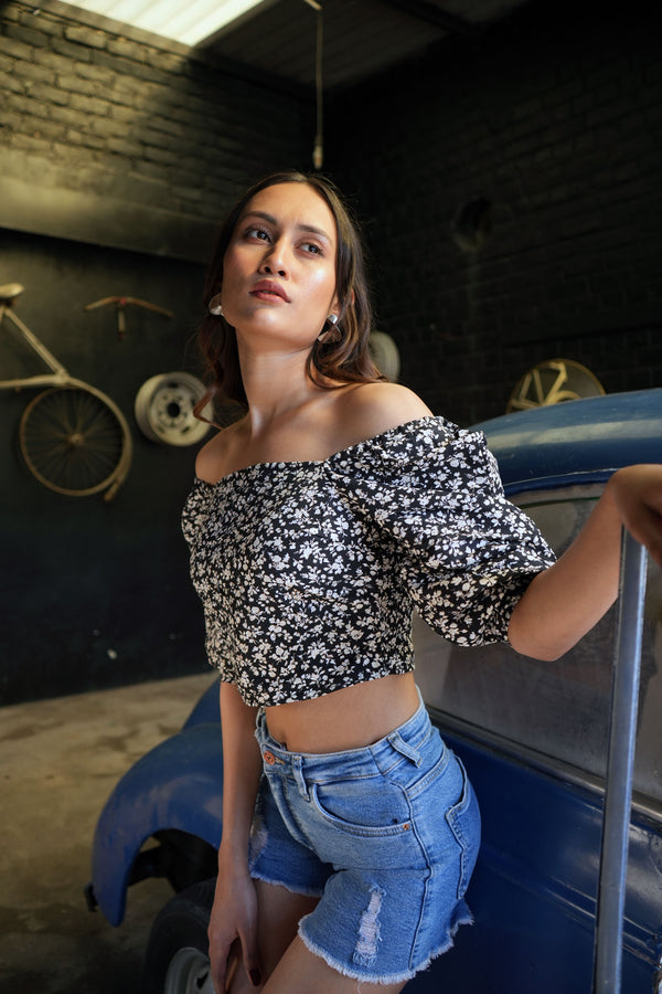 PRINTED BLACK COTTON TOP