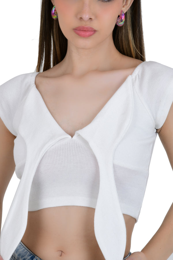 CROP TOP WITH FRONT KNOT STYLE