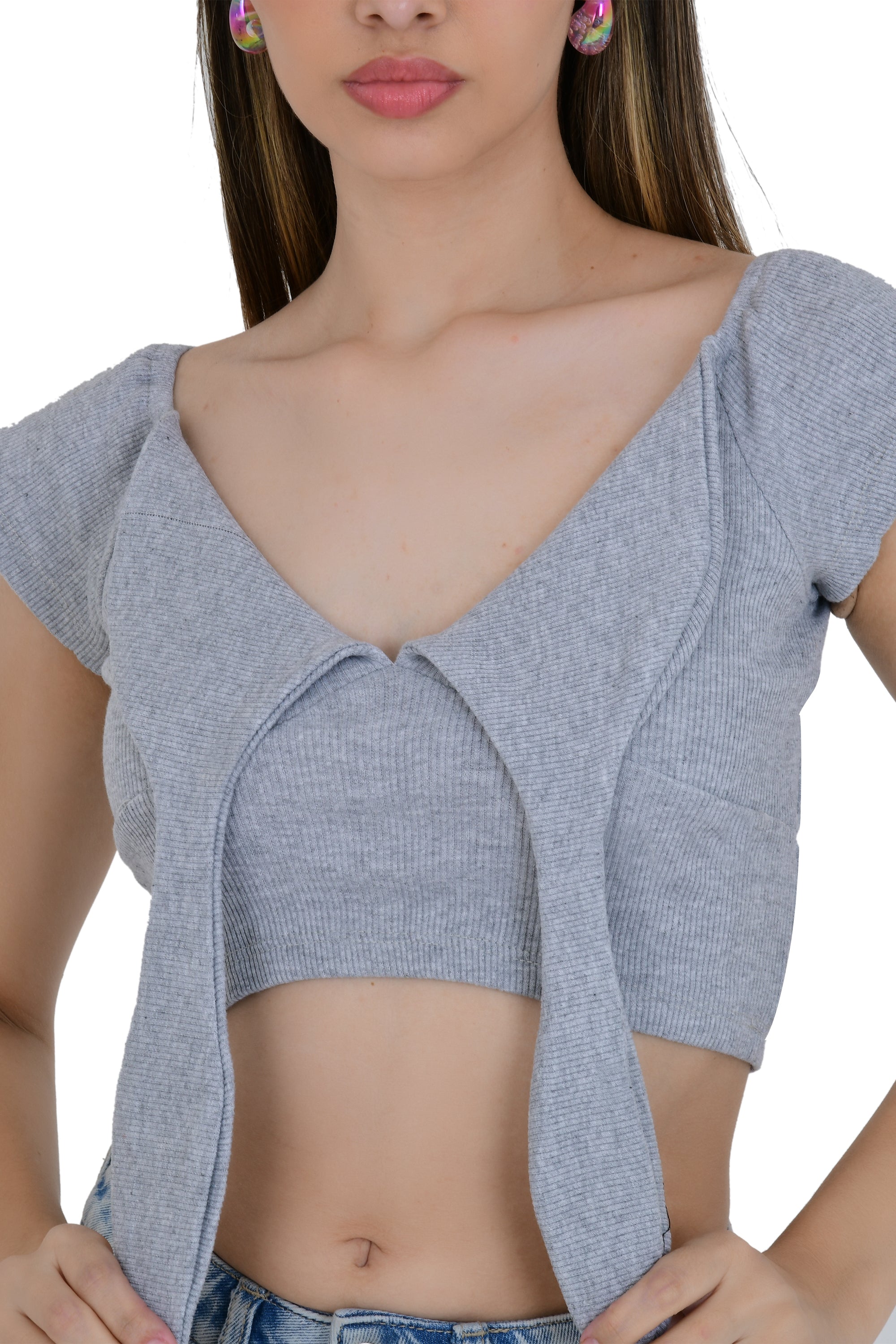 CROP TOP WITH FRONT KNOT STYLE