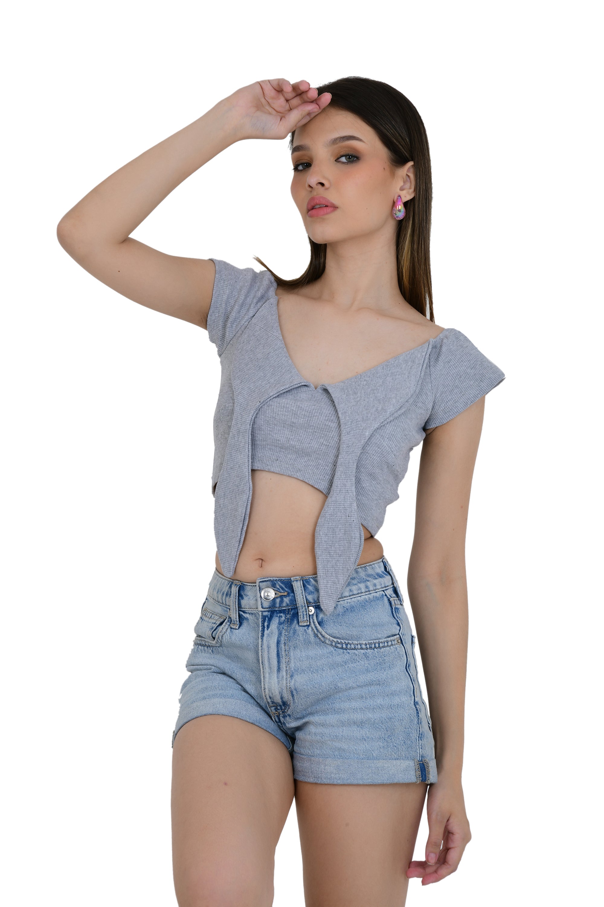 CROP TOP WITH FRONT KNOT STYLE