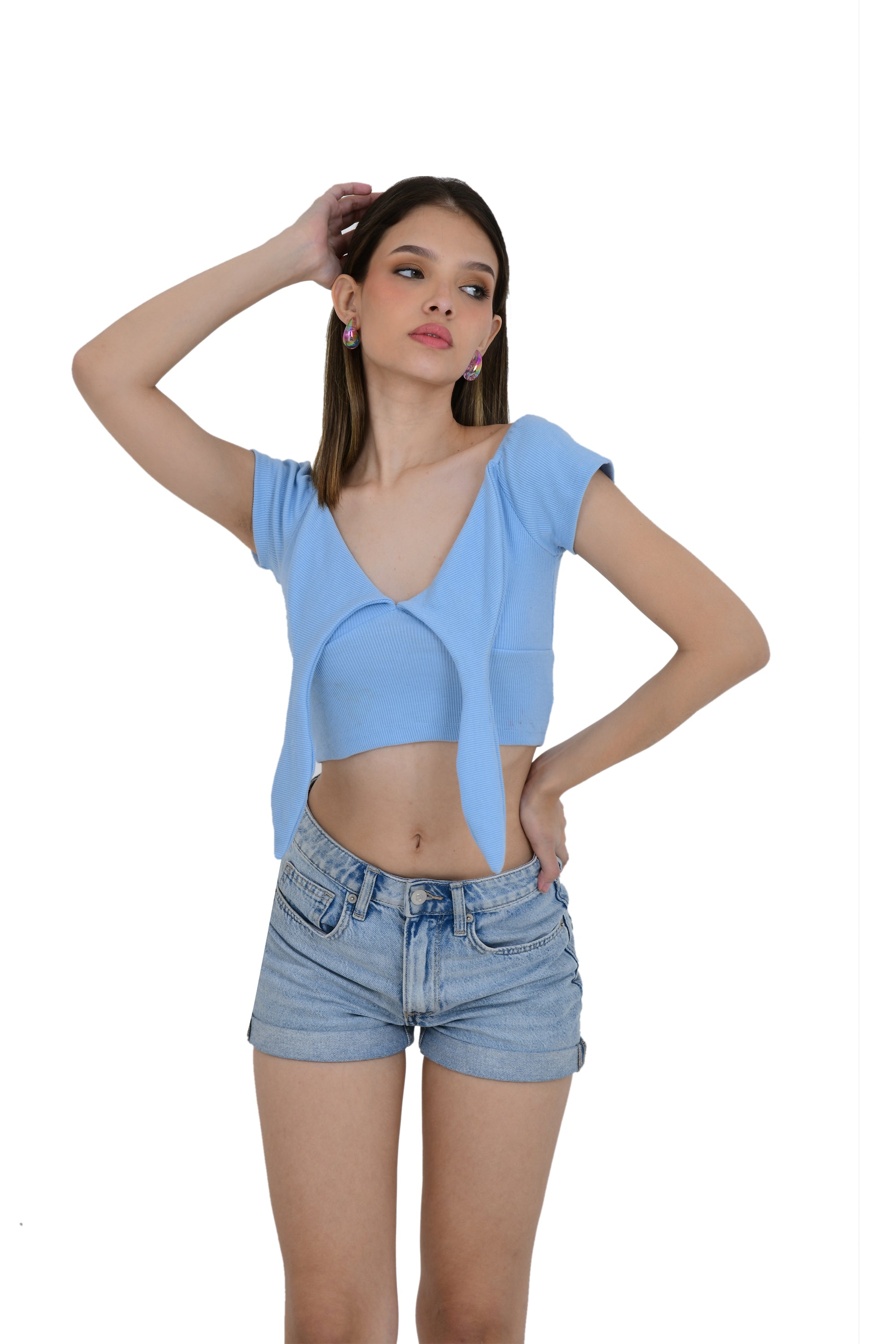 CROP TOP WITH FRONT KNOT STYLE