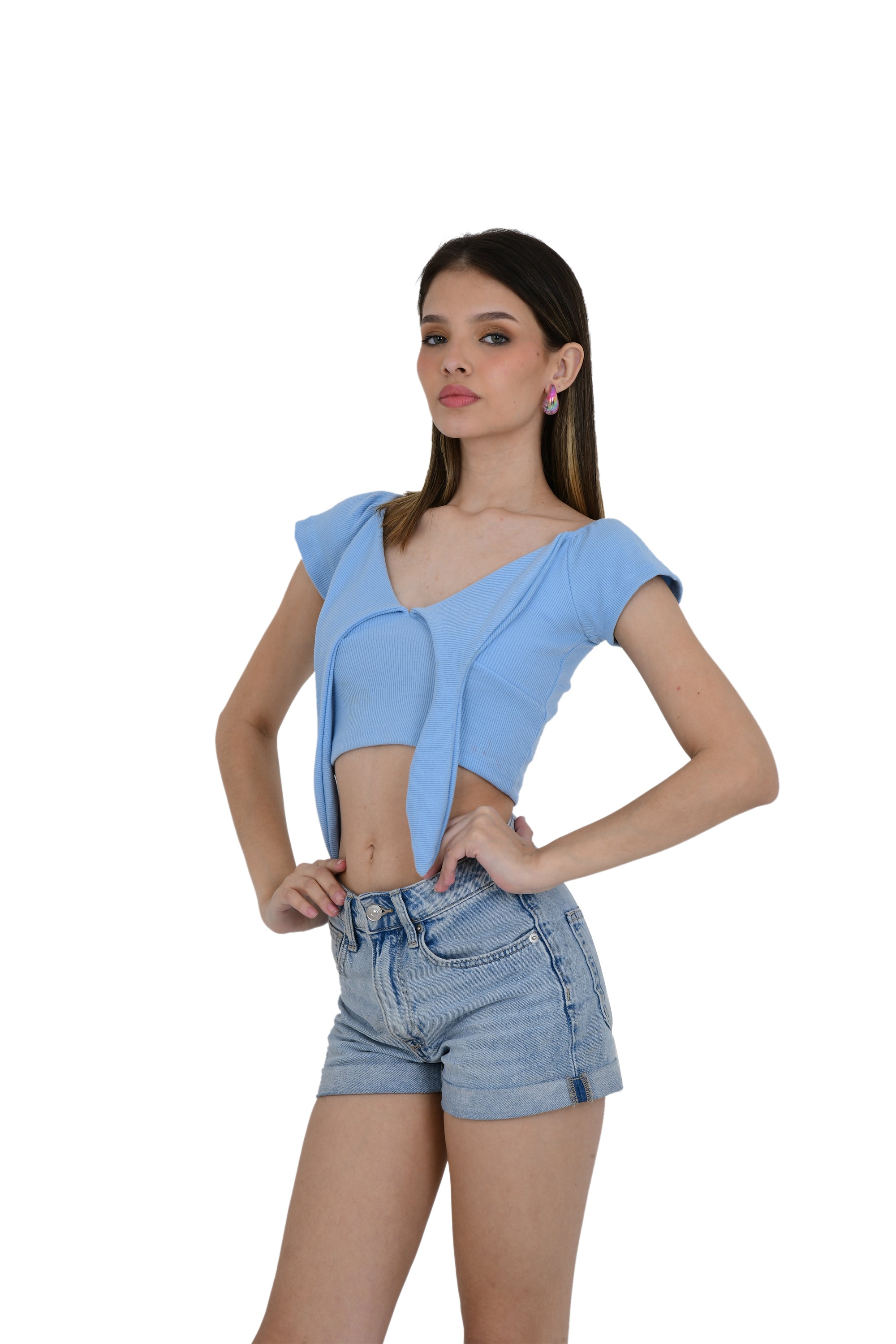 CROP TOP WITH FRONT KNOT STYLE