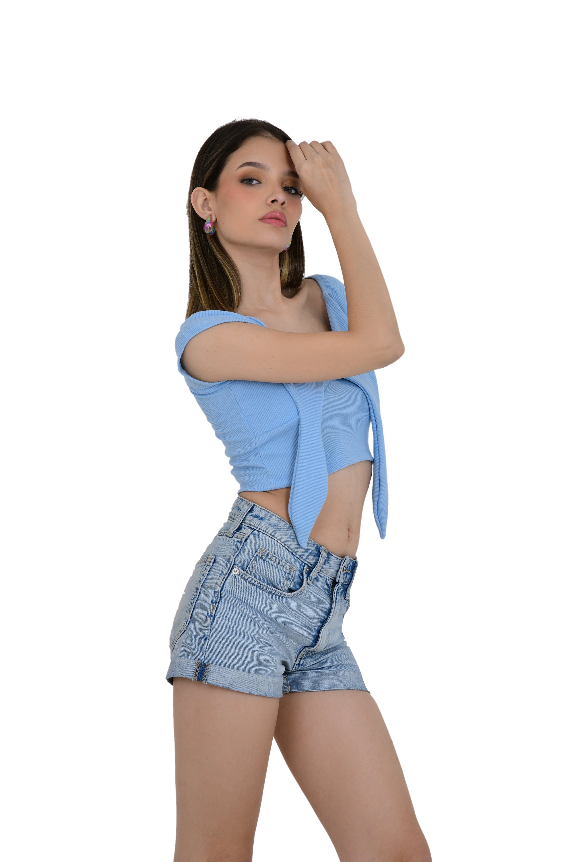CROP TOP WITH FRONT KNOT STYLE
