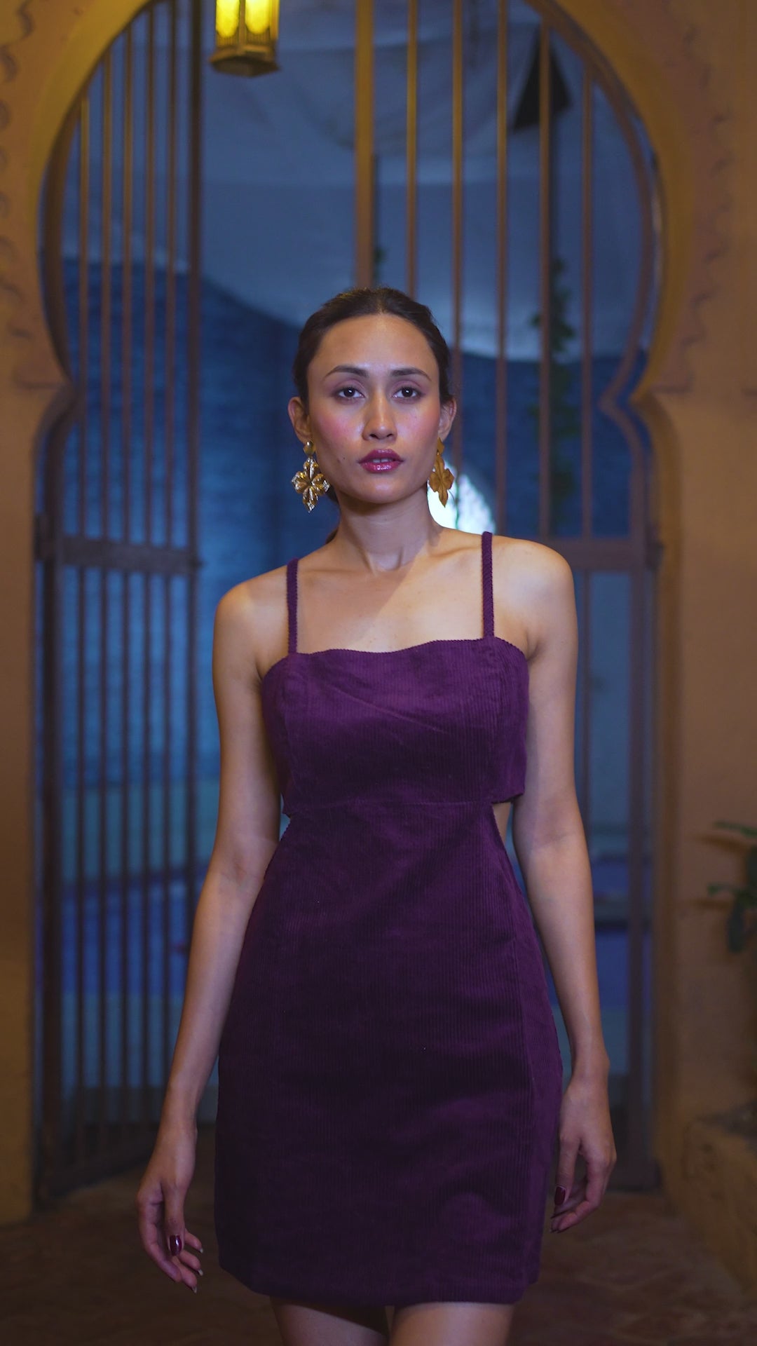 STRAPY VELVET SHORT DRESS