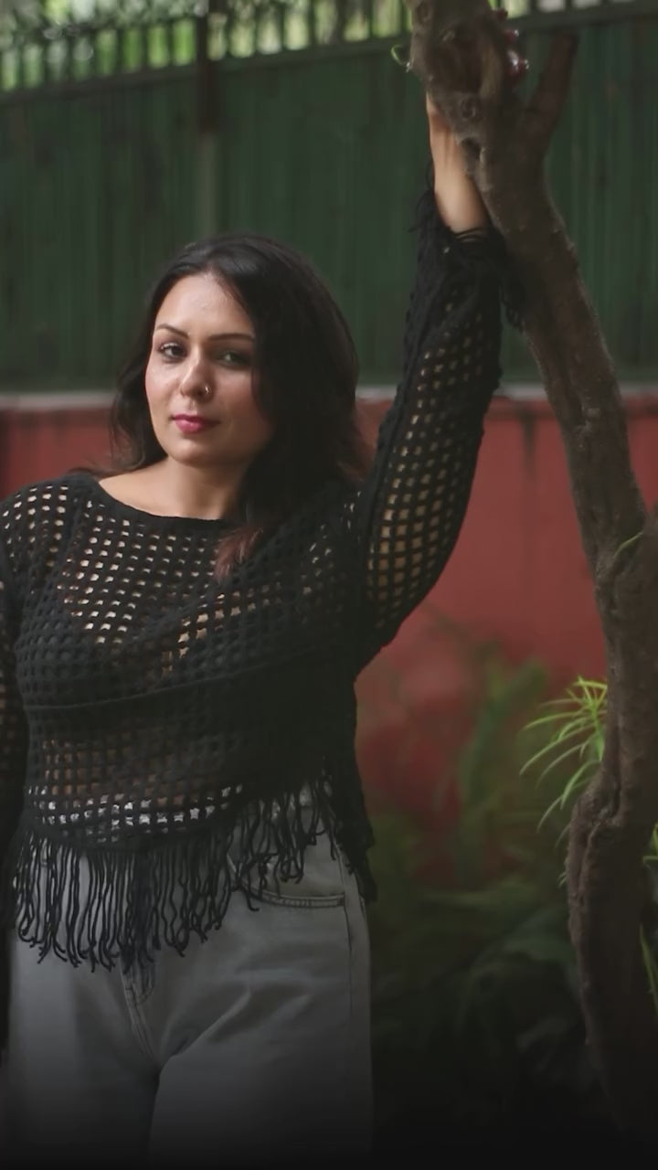 CROCHET OFF WHITE TOP